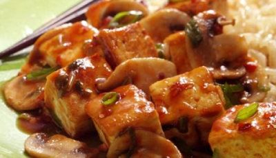 Tofu s pórom a šampiňónmi